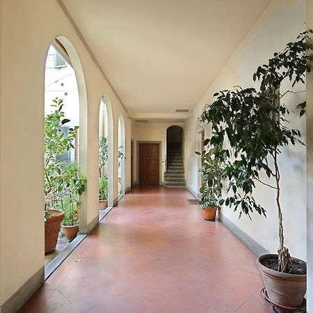 Palazzo Borghese 2 Bedroom Florence Luaran gambar