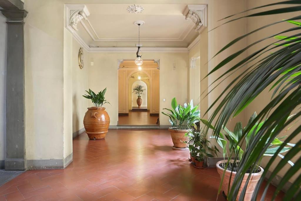 Palazzo Borghese 2 Bedroom Florence Luaran gambar