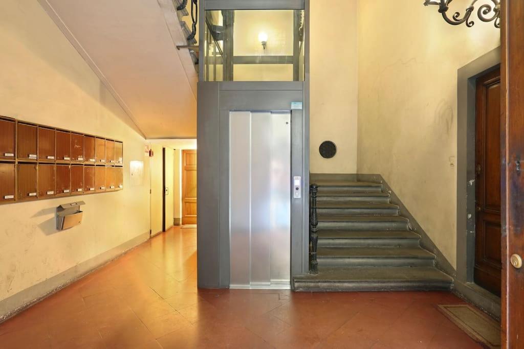 Palazzo Borghese 2 Bedroom Florence Luaran gambar